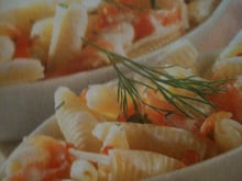 Salade de pâtes au saumon fumé et estragon