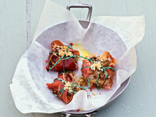 Papillote de jambon d'auvergne, champignons, cantal et crumble au thym