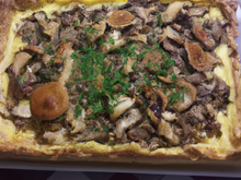 Tourte aux cèpes à la ventrèche et au reblochon