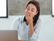 Comment éviter le coup de fatigue après le déjeuner ? Michel Cymes partage ses conseils