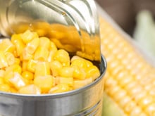 Comment se régaler avec une simple boîte de maïs ?