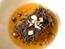 Terrine de lentilles du berry et son bouillon de champignons