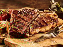 Les astuces pour cuire une côte de bœuf au barbecue