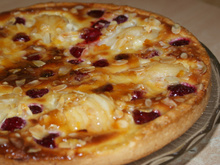 Tarte amandine aux poires et framboises