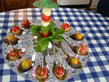 Tomates cerises et grains de raisin blanc au  sésame