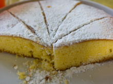Gâteau au yaourt, fleur d'oranger et miel