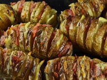 Pommes de terre à la suédoise au bacon et comté