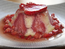 Flan ricotta-tonka aux gariguettes et coulis d'érable