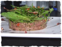 Tartare de magret de canard fermier des Landes aux baies de Sichuan