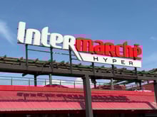 Gros changement chez Intermarché : vous ne pourrez bientôt plus acheter ces produits à la caisse des magasins