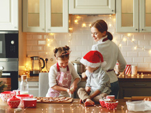 Découvrez notre meilleure recette de sablés de Noël si simple à faire que vos enfants vont adorer !