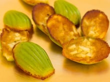 Madeleine green apple lemon