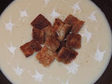 Velouté de panais à la crème et ses croûtons grillés