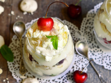 Connaissez-vous l’Eton mess ? Cyril Lignac partage sa version très gourmande de ce dessert avec des cerises !