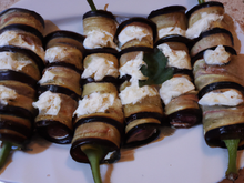 2 aubergines roulées au fromage blanc