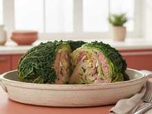 Chou farci : les conseils de notre chef pour réussir cette recette incontournable de l’hiver