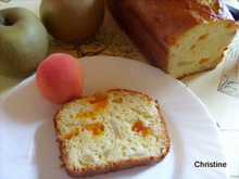 Cake aux petits-suisses, pommes-abricots