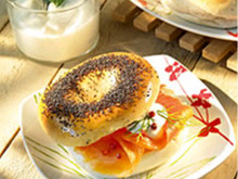 Bagels aux oignons et graines de pavot