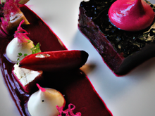 Pavé de cabillaud et sa crème de betterave rouge