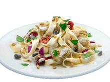 Tagliatelles aux tomates séchées, artichauts et Philadelphia