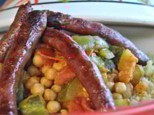 Tajine de merguez, légumes et semoule
