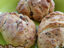 Petits pains briochés aux fruits secs