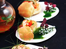 Pani puri aux écrevisses et au gingembre