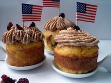 Cupcakes mais et cranberry, ganache montée praliné et chocolat lait