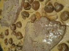Escalope de veau à la crème et champignons