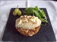 Tartelette de speculoos à la fourme d'ambert et poire