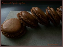Macarons au café & ganache à la pralinoise