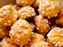 Noëmie Honiat de la Meilleure Boulangerie partage ses astuces simples pour réussir des chouquettes bien moelleuses