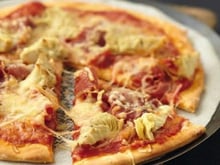 Pizza aux cœurs d'artichauts, coppa et Sublime Filante Giovanni Ferrari