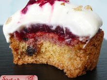 Sablé à la figue sèche, gelée de betterave, mousse de Roquefort