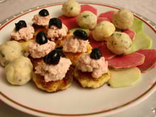 Bouchées au gorgonzola et Galettes de Princesse Amandine ® à la mousse de mortadelle