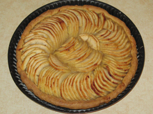 Tarte aux pommes avec sa couverture vanillée