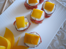 Sushi chèvre frais ail noix et mangue