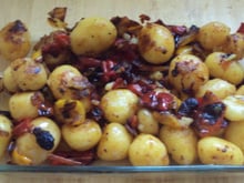 Pommes de terre et poivrons sautés aux champignons