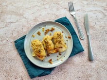 Involtini de poulet au jambon de Parme, scamorza et pistaches