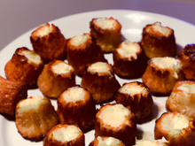Mini-cannelés aux deux fromages