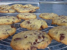 Maxi cookies aux pépites de chocolat