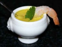 Soupe de coco et crevette au coriandre