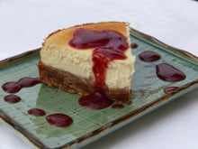 Cheesecake bergamote, spéculoos et coulis de fraises