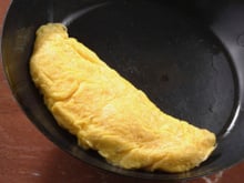 Omelette aux pommes de terre et gruyère