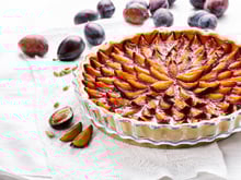 “Une de mes recettes indispensables” : avec cette tarte, Julie Andrieu est sûre de vous faire craquer !