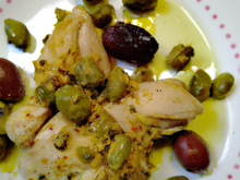 Chapon aux olives et pistaches