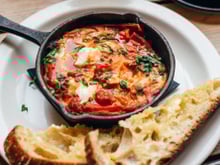 La recette de la flemme à faire en 10 minutes chrono : testez notre chakchouka express au Air Fryer !