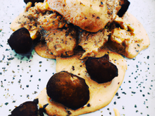 Chapon au madère et aux essences de truffes