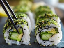 10 idées d'ingrédients à glisser dans ses sushis végétariens