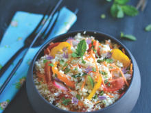 Taboulé de chou-fleur et crudités à la menthe